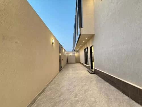 Villa 338 SQM Facing South West on 18m Width Street Ar-Rimal, East Riyadh, Riyadh