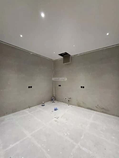 Floor 226 SQM with 4 Bedrooms Ar-Rimal, East Riyadh, Riyadh