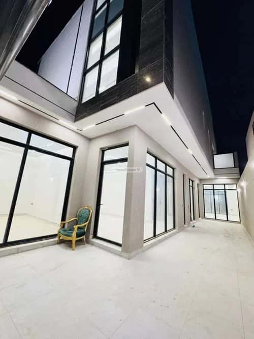 فيلا 312 متر مربع شرقية على شارع 15م المونسية، شرق الرياض، الرياض