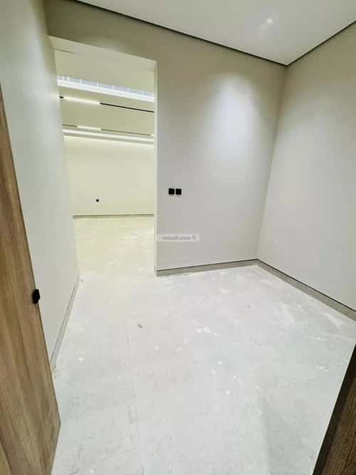 Villa 312 SQM Facing East on 15m Width Street Al-Muanisiyah, East Riyadh, Riyadh