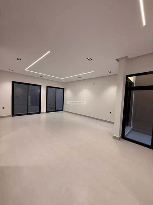 Villa 300 SQM Facing West on 15m Width Street Ar-Rimal, East Riyadh, Riyadh