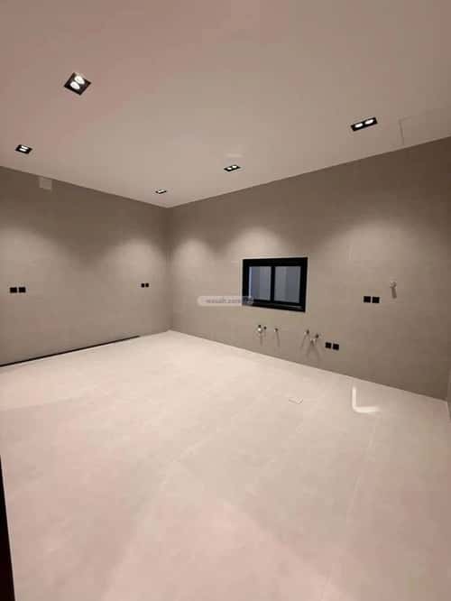 Villa 300 SQM Facing West on 15m Width Street Ar-Rimal, East Riyadh, Riyadh