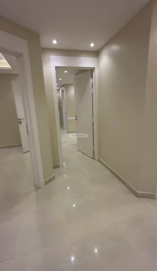 Apartment 258 SQM with 6 Bedrooms Dahrat Laban, West Riyadh, Riyadh