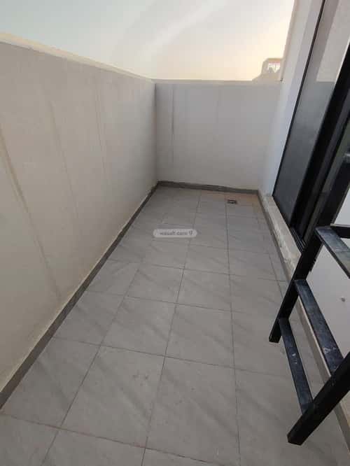 شقة 4 غرف في الرمال