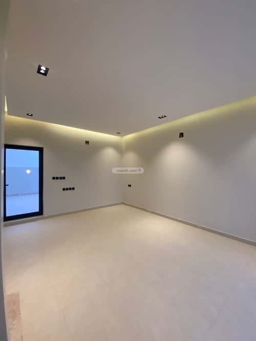 Villa 293 SQM Facing North on 20m Width Street Al-Mahdiyah, West Riyadh, Riyadh