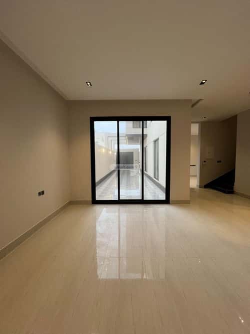 فيلا 402 متر مربع جنوبية على شارع 20م المهدية، غرب الرياض، الرياض