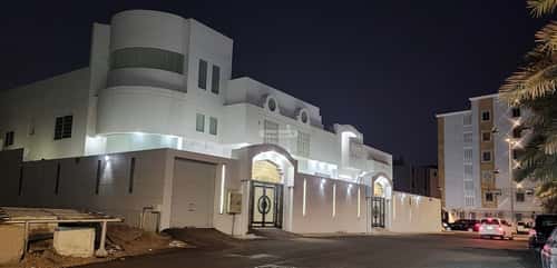 Villa 1026 SQM with 2 Apartments Facing 3 Bathaakorish, Makkah Al Mukarramah