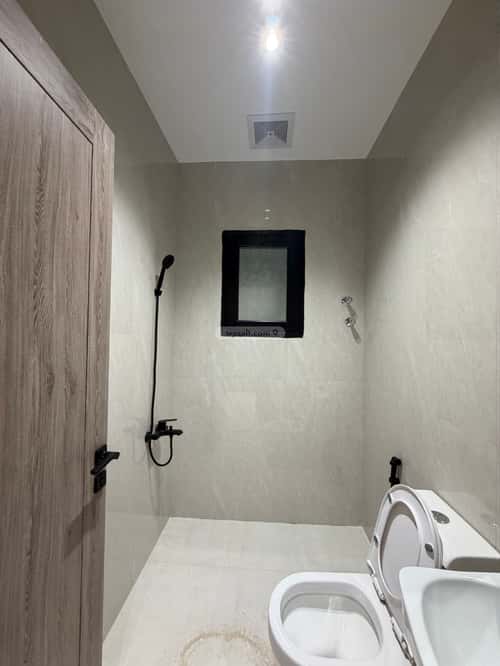 فيلا 319 متر مربع غربية على شارع 15م أحد، الدمام