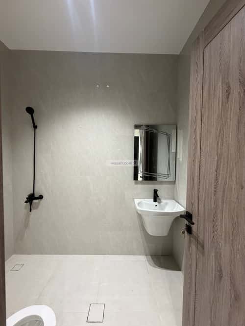 فيلا 319 متر مربع غربية على شارع 15م أحد، الدمام