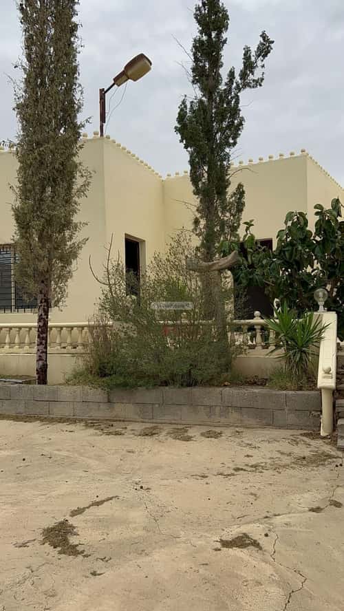 Rest House 1345 SQM Facing North West on 14.75m Width Street Al-Muntazah, Abha