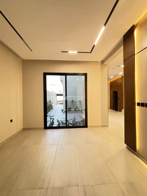 Villa 467 SQM Facing South on 25m Width Street Al-Mahdiyah, West Riyadh, Riyadh