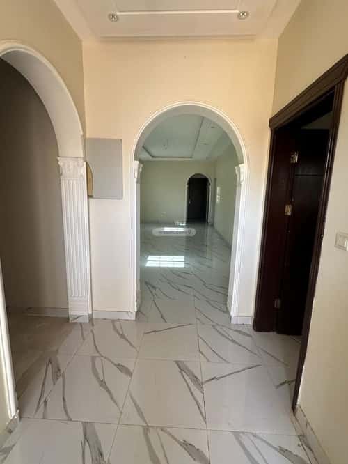 فيلا 312 متر مربع شرقية على شارع 15م الزمرد، شمال جدة، جدة