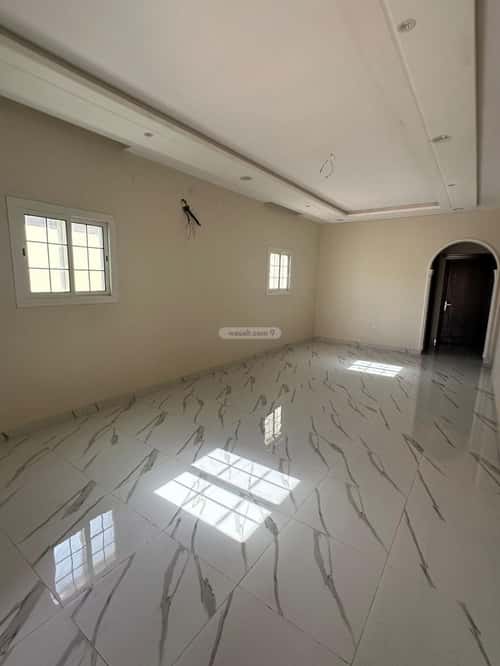 فيلا 312 متر مربع شرقية على شارع 15م الزمرد، شمال جدة، جدة