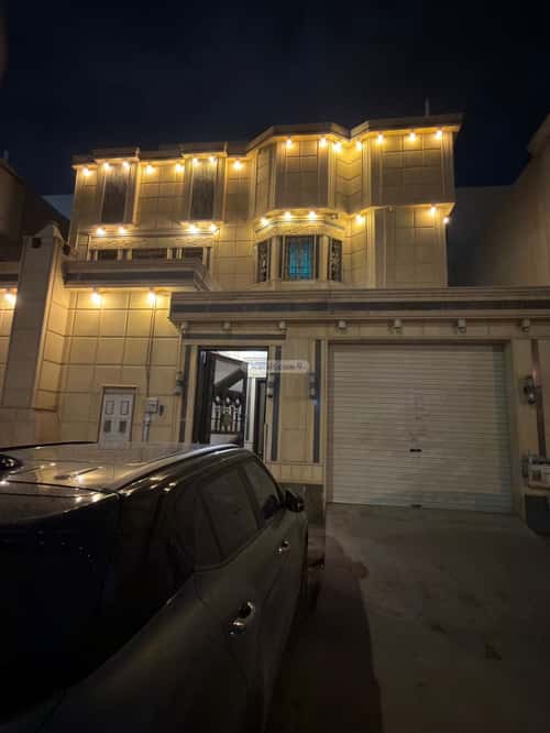 Villa 311 SQM Facing South on 25m Width Street Ar-Rimal, East Riyadh, Riyadh