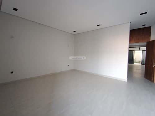 فيلا 312 متر مربع غربية على شارع 15م الرمال، شرق الرياض، الرياض