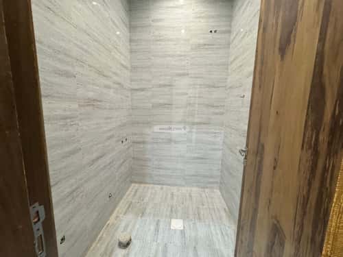 دور 177 متر مربع ب 4 غرف القادسية، شرق الرياض، الرياض