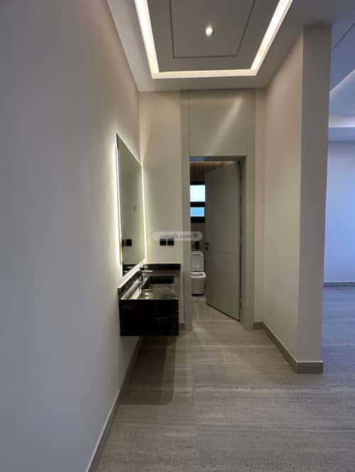 Floor with 5 Bedrooms Al-Muanisiyah, East Riyadh, Riyadh