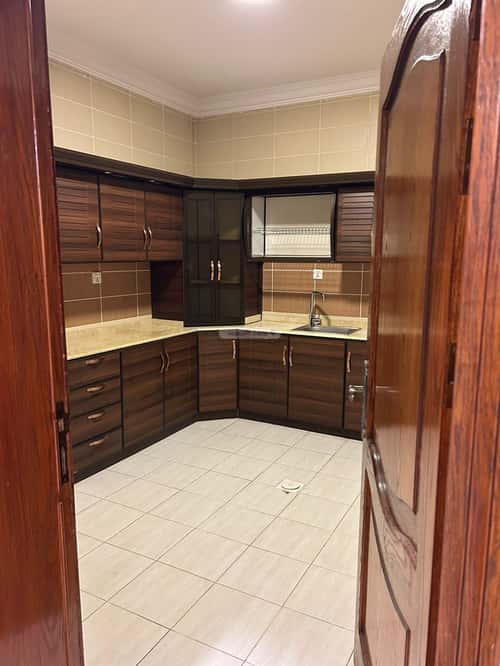 Apartment 118 SQM with 5 Bedrooms Al Zahrah, North Jeddah, Jeddah