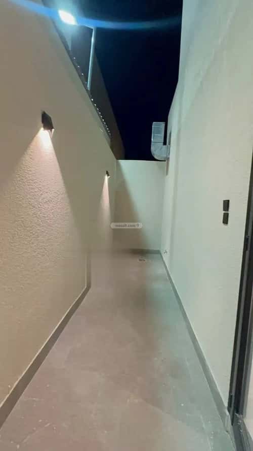 فيلا 300 متر مربع جنوبية على شارع 20م النرجس، شمال الرياض، الرياض