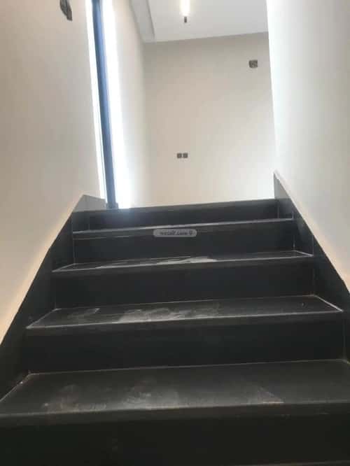 فيلا 258 متر مربع شمالية على شارع 20م النرجس، شمال الرياض، الرياض