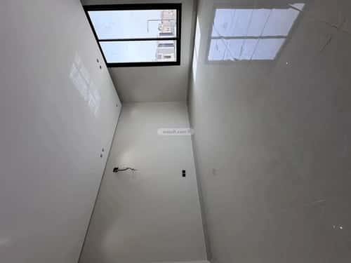 Floor 172 SQM with 4 Bedrooms King Faisal, East Riyadh, Riyadh