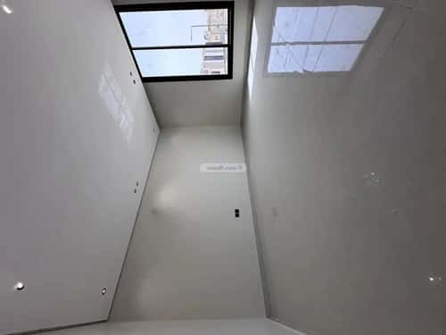 دور 172 متر مربع ب 4 غرف الملك فيصل، شرق الرياض، الرياض