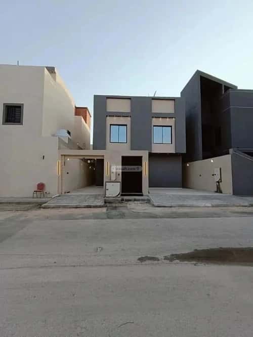 دور 228 متر مربع ب 5 غرف عكاظ، جنوب الرياض، الرياض