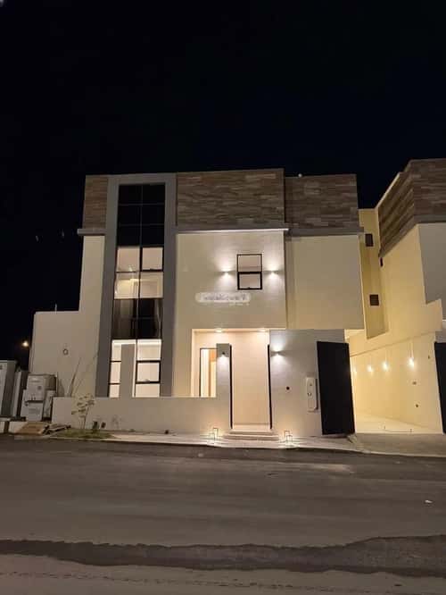 Villa 270 SQM Facing South East on 20m Width Street Al-Mahdiyah, West Riyadh, Riyadh