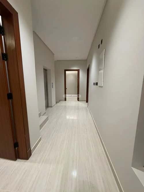 فيلا 250 متر مربع شمالية غربية على شارع 20م المهدية، غرب الرياض، الرياض