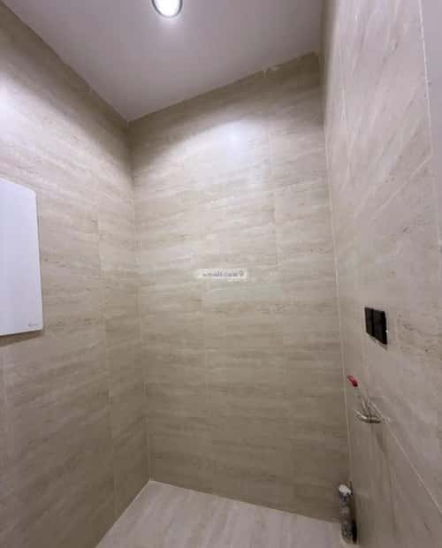 Apartment 245 SQM with 6 Bedrooms Al Mansoura, Khamis Mushait