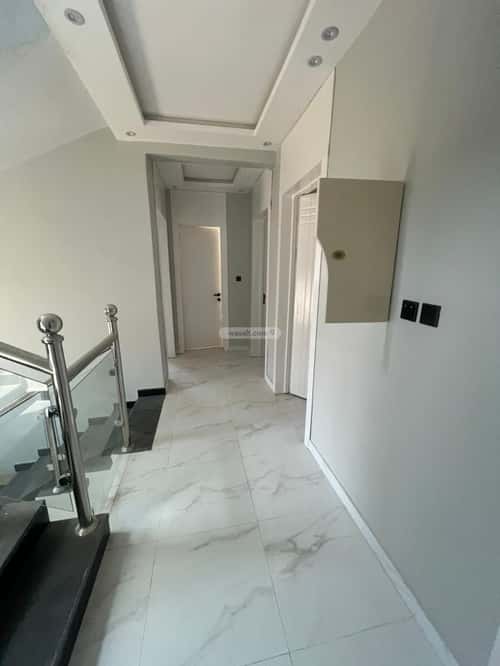 فيلا 215 متر مربع شمالية شرقية على شارع 15م الجنادرية، شرق الرياض، الرياض