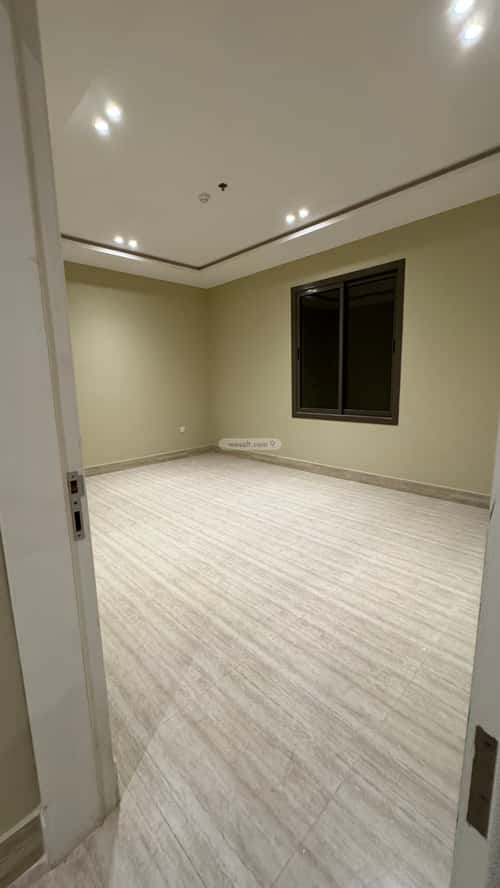 شقة 143 متر مربع ب 3 غرف الحمراء، الخبر