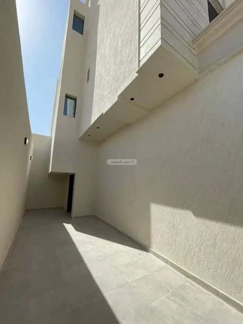 Villa 267 SQM Facing East on 20m Width Street Al-Janadriyah, East Riyadh, Riyadh