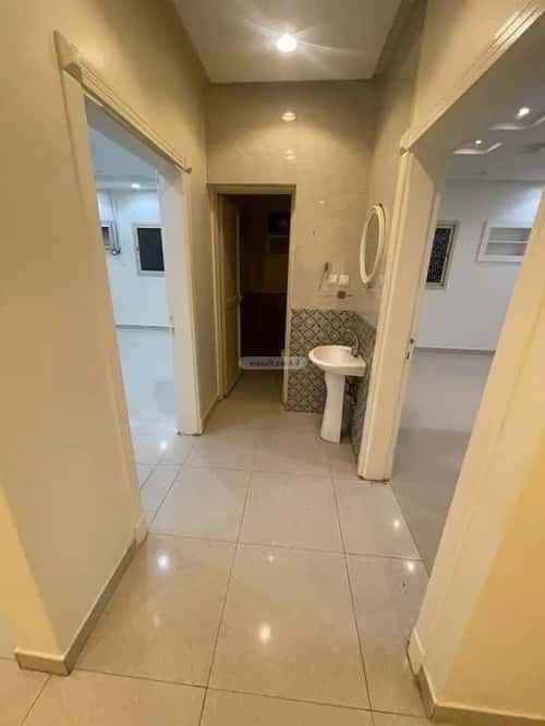 شقة 360 متر مربع ب 3 غرف عكاظ، جنوب الرياض، الرياض