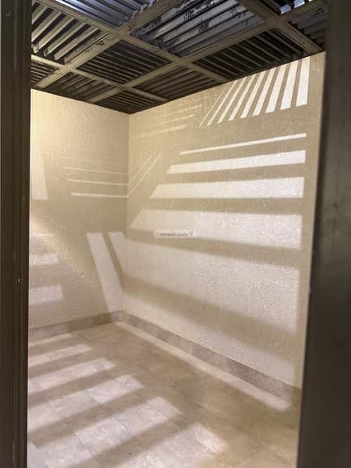 Villa 216 SQM Facing South with 5 Bedrooms Ar-Rimal, East Riyadh, Riyadh