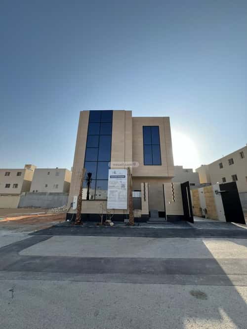 فيلا 312 متر مربع شرقية على شارع 25م المهدية، غرب الرياض، الرياض