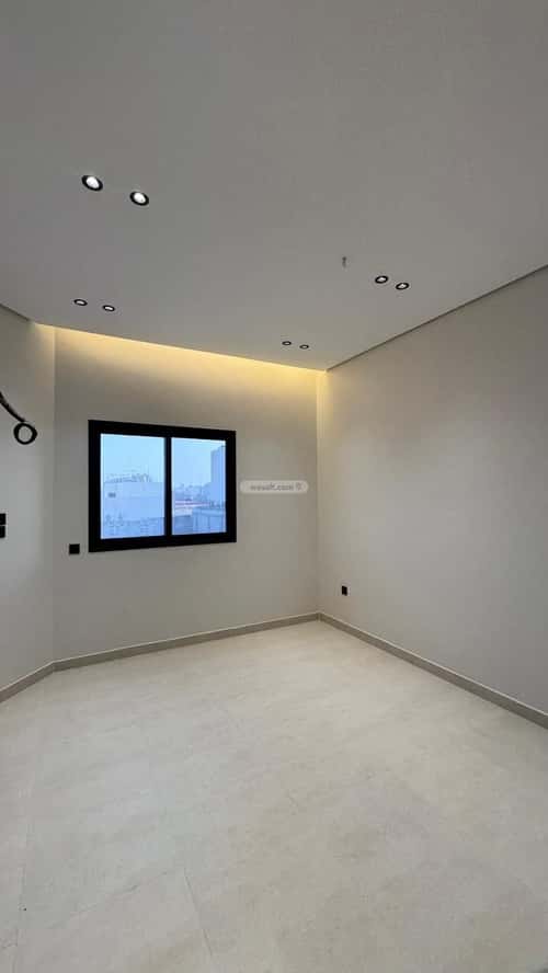Apartment 206 SQM with 5 Bedrooms King Fahad Dist, Aldammam