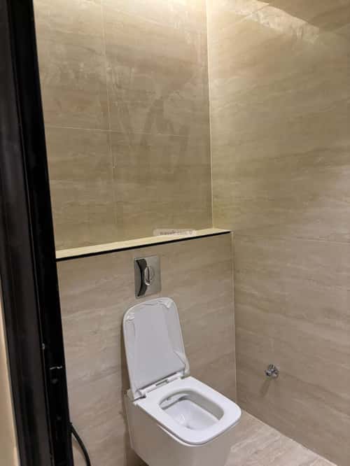 Villa 303 SQM Facing West on 18m Width Street Al Seef, Aldammam