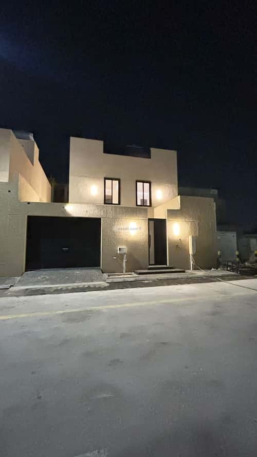 Villa 303 SQM Facing West on 18m Width Street Al Seef, Aldammam