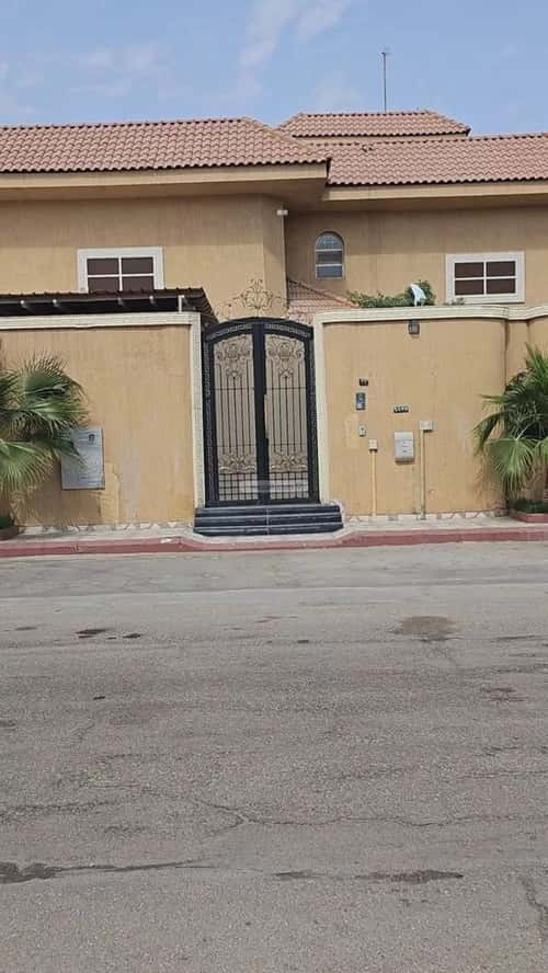 Villa 810 SQM Facing West on 20m Width Street Al-Khaleej, East Riyadh, Riyadh