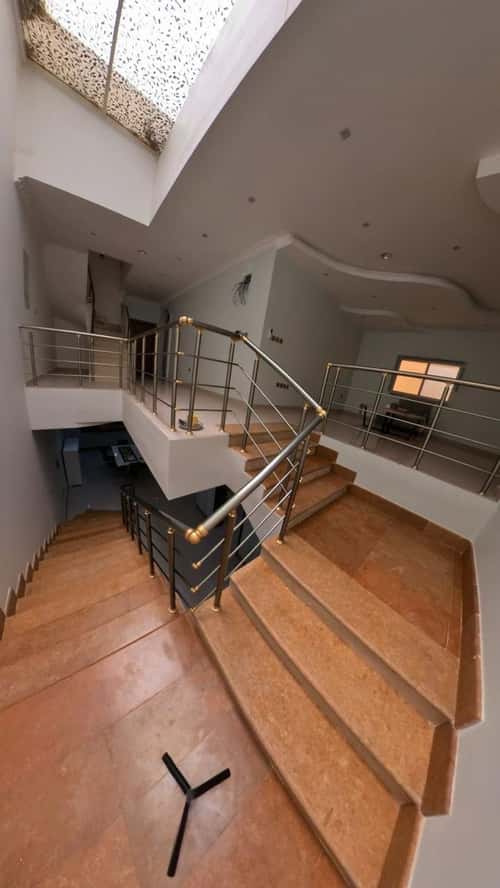 فيلا 300 متر مربع شمالية على شارع 15م الأصالة، شمال جدة، جدة