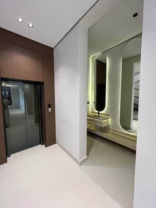 فيلا 450 متر مربع غربية على شارع 20م المهدية، غرب الرياض، الرياض