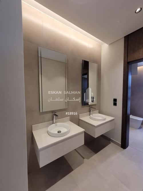 شقة 160 متر مربع ب 5 غرف الروضة، الدمام