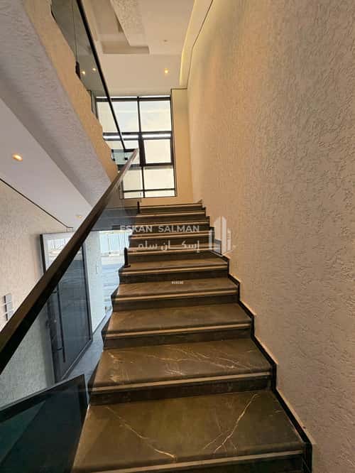 شقة 197 متر مربع ب 5 غرف الظرفة، خميس مشيط