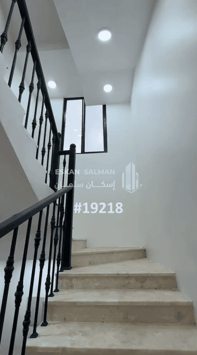 فيلا 500 متر مربع جنوبية على شارع 15م السوسن، أبها