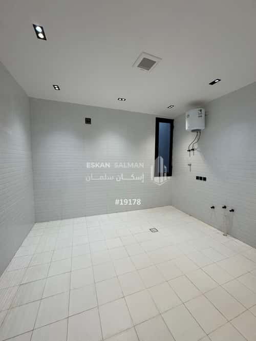 Apartment 201 SQM with 5 Bedrooms Al-Janadriyah, East Riyadh, Riyadh