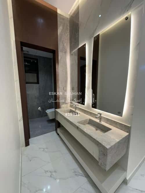 دور 201 متر مربع ب 6 غرف الجنادرية، شرق الرياض، الرياض