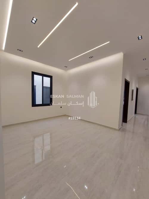 Floor 169 SQM with 5 Bedrooms Al-Maizaliyah, East Riyadh, Riyadh