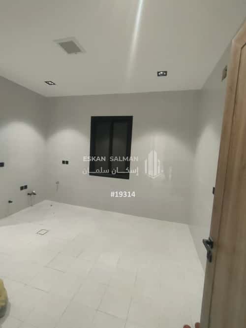 Floor 189 SQM with 5 Bedrooms Al-Janadriyah, East Riyadh, Riyadh