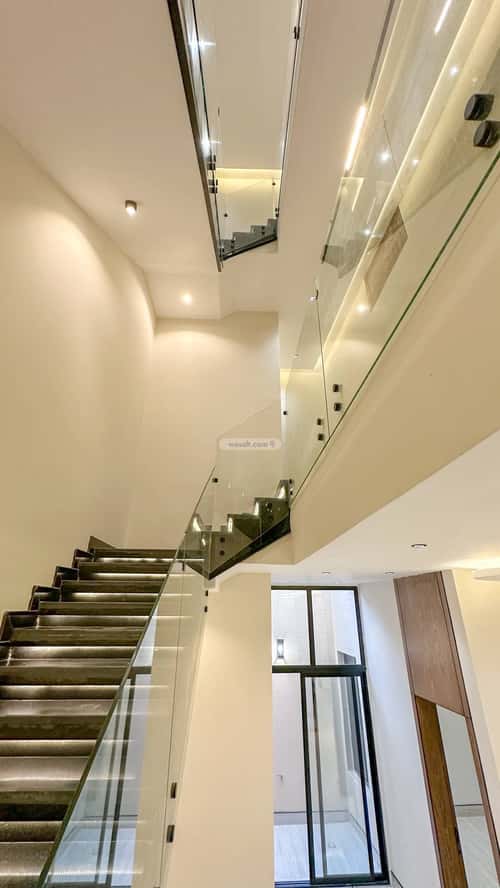 فيلا 379 متر مربع غربية على شارع 25م المهدية، غرب الرياض، الرياض